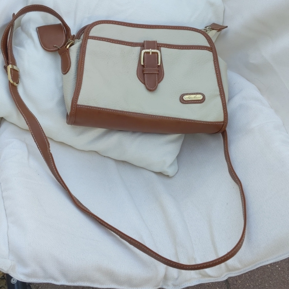 Kathie Lee purse